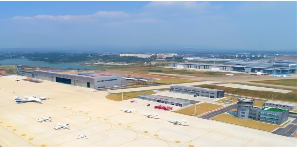 UPS modulaire 90KW fourni à l'aéroport de Jingmen Zhanghe dans la province du Hubei